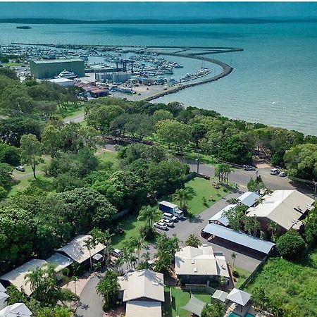 The Villas - Hervey Bay - 2 Separate Villas Urangan Экстерьер фото